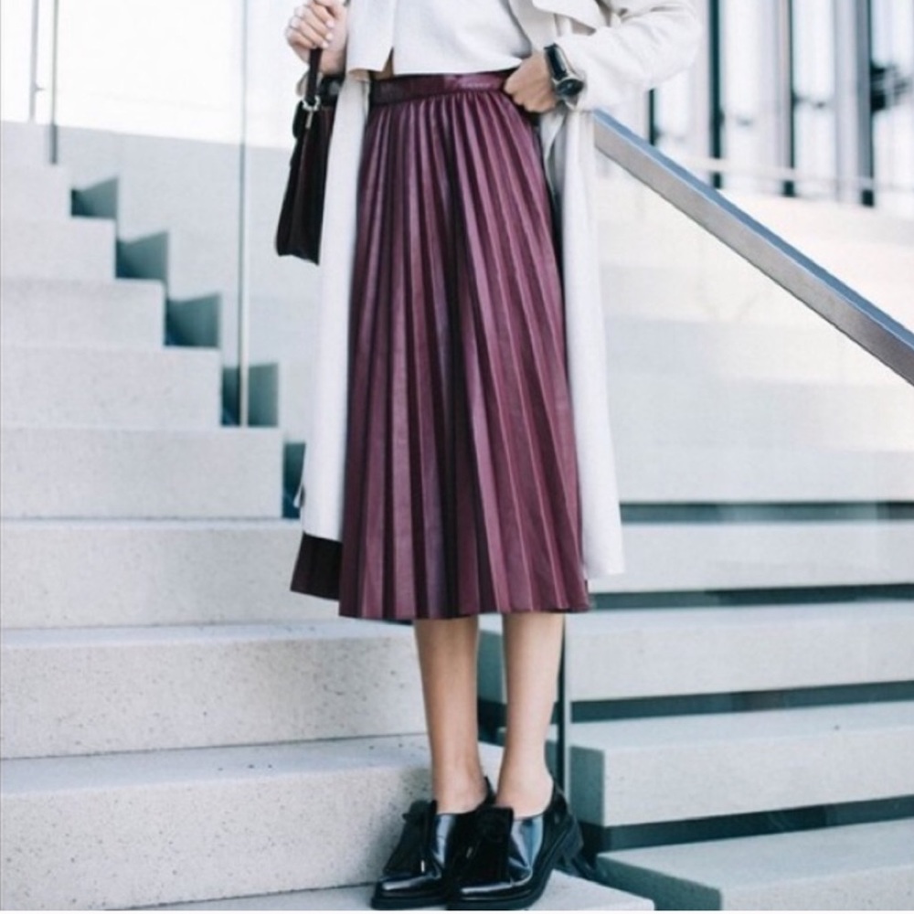 H&M Pleated Midi Skirt